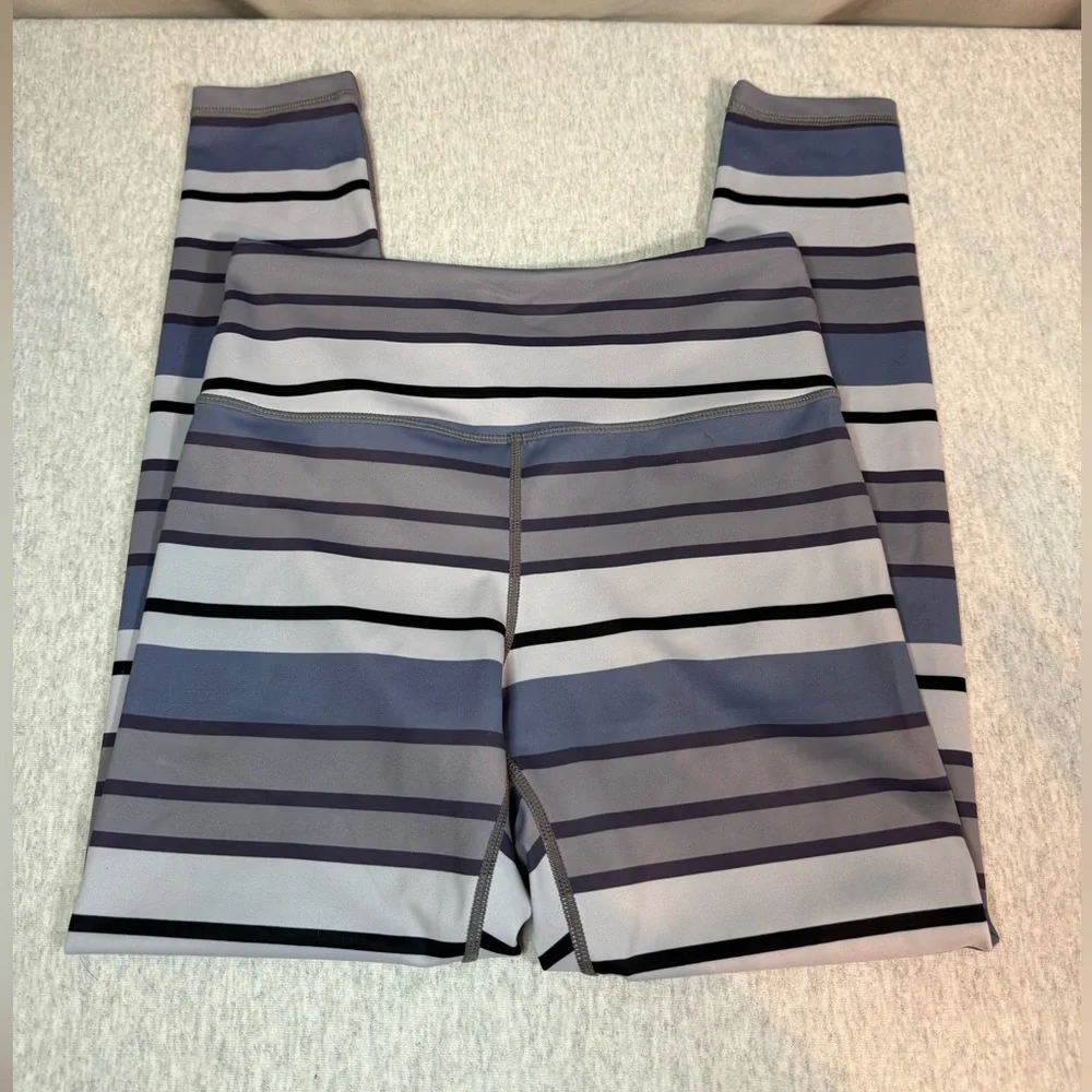 ZYIA active purple
